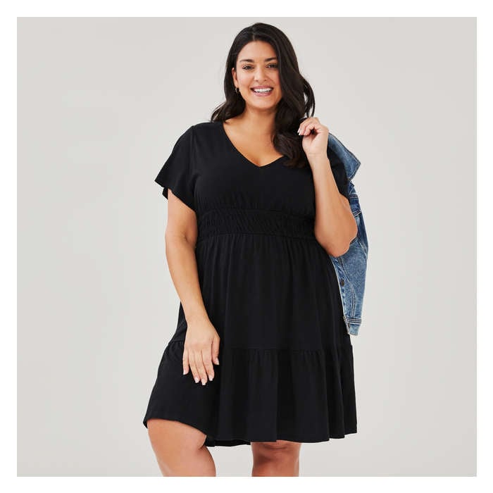 Aux Femmes Robe à volants en coton Femmes+ - Noir Jf